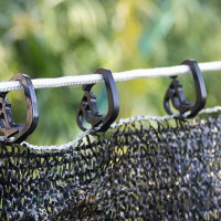 Clip for attaching shading and other types of garden nets